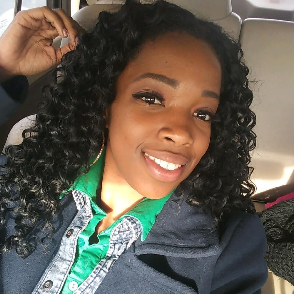 Meet your Posher, Ronisha